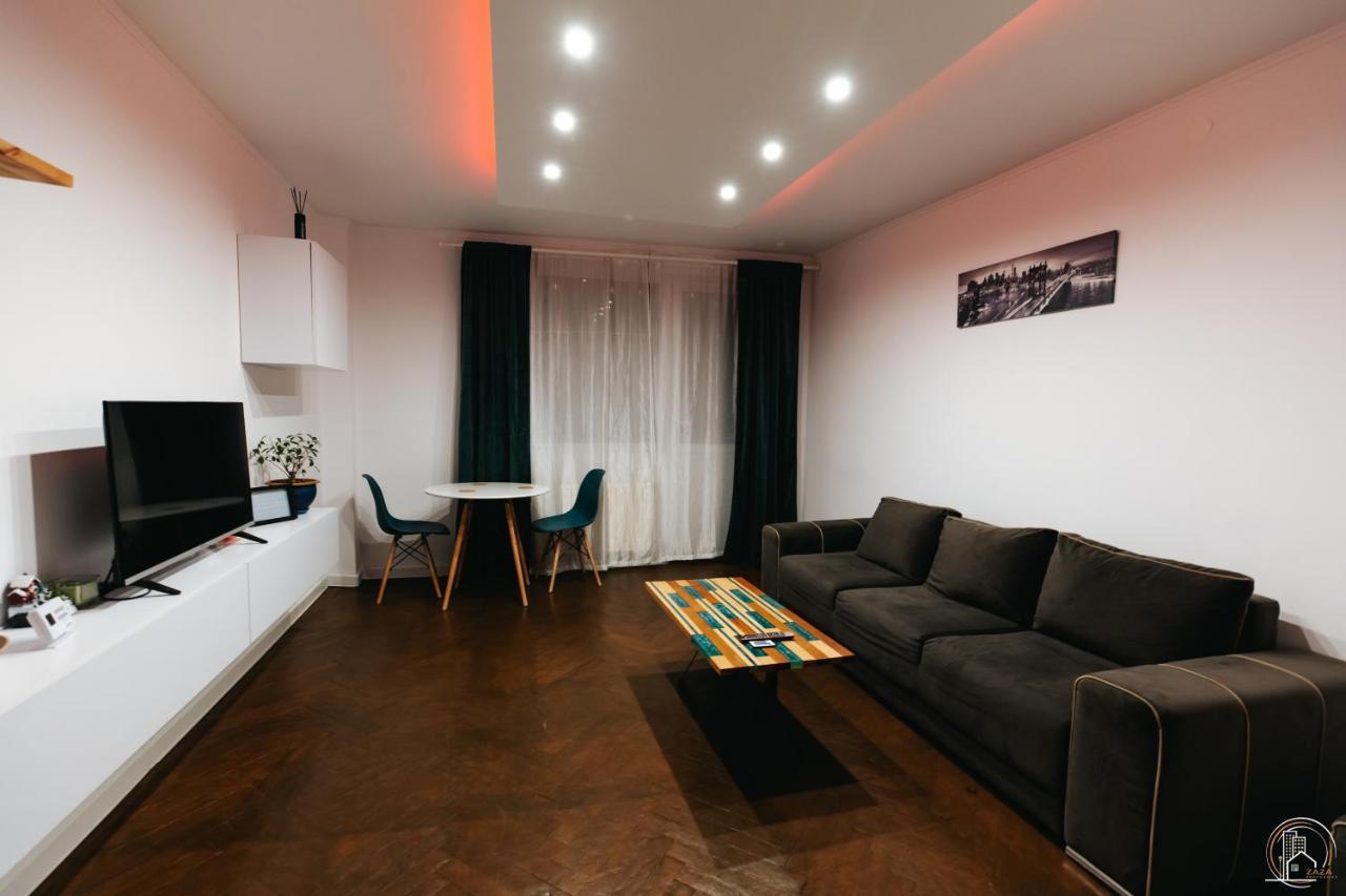Zaza Apartament - Central Area, With Balcony Тиргу-Жіу Екстер'єр фото